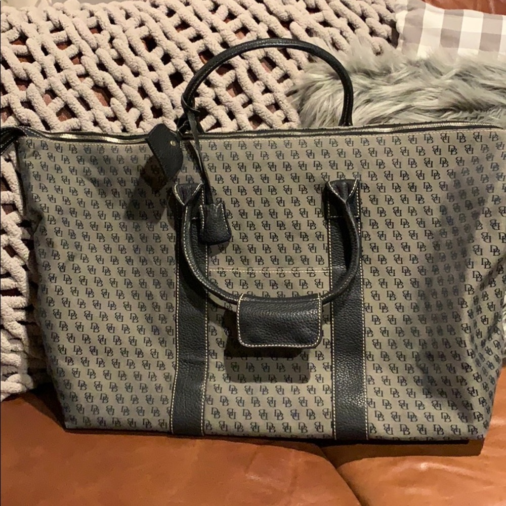 Dooney & Bourke travel bag, read description